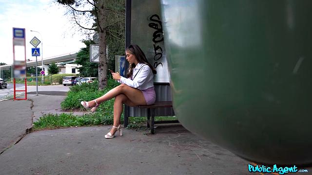 Latina Tries Sausage