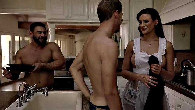 Bisexuals enjoy in threeway with nasty bitch