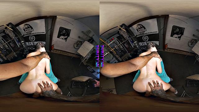 Трахнул зрелую брюнетку в спортзале, пока никто не видит.