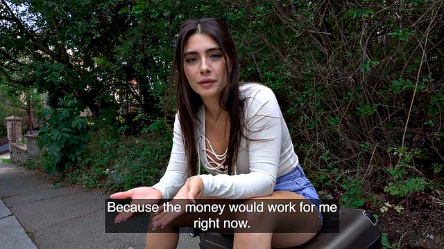 Picked up stunning babe gets her tight pussy rammed outdoors