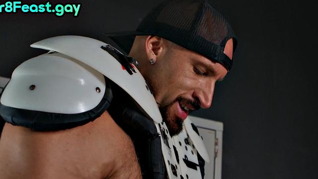 Sportive jock fucks locker room twink till cumshot