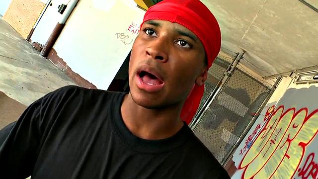 Amateur thug picked up and banged in public place