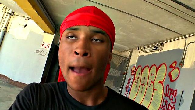 Amateur thug picked up and banged in public place