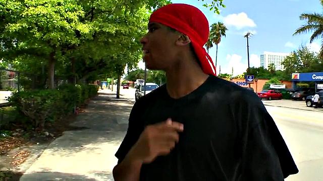 Amateur thug picked up and banged in public place