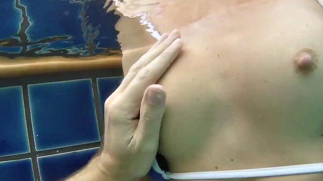 голая блондинка gina gerson соблазняет и трахается со мной у юрты