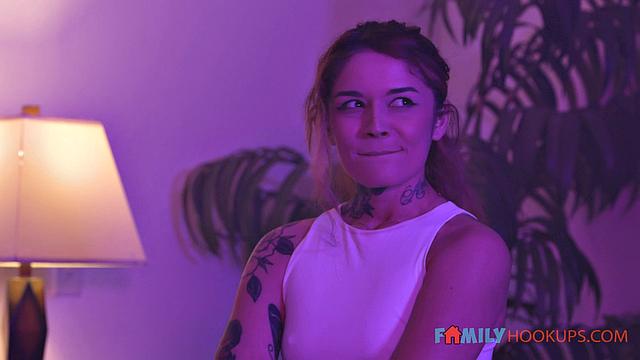 Gabi teaches stepsister to make extra cash