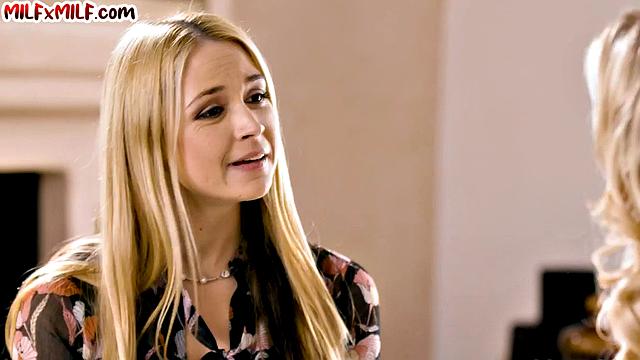 Big-titted blonde lesbiand scissoring