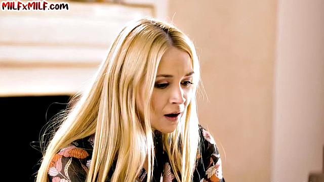 Big-titted blonde lesbiand scissoring