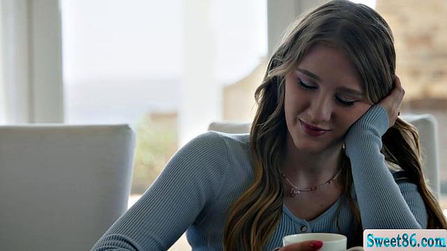 Sitting on my MILF friend's face while fingering