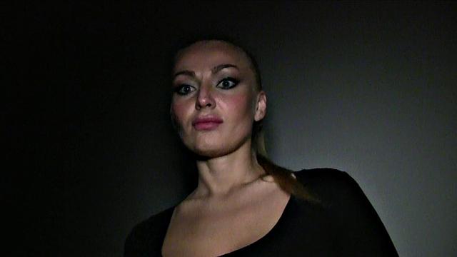 Public stairwell babe gets her ass drilled in POV with a smile