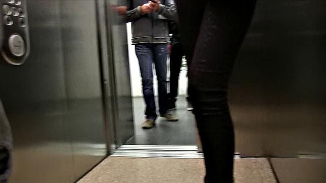 Public stairwell babe gets her ass drilled in POV with a smile