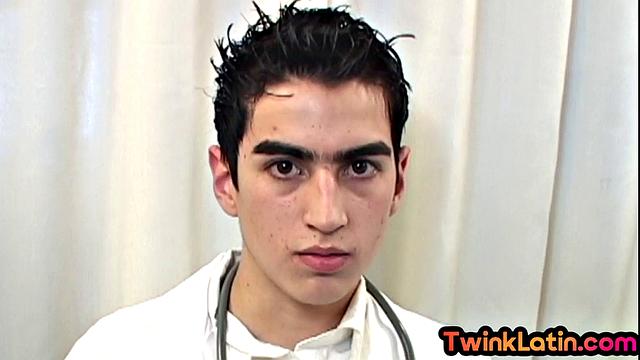 Real Latin twink in doctor uniform fingers ass in clinic