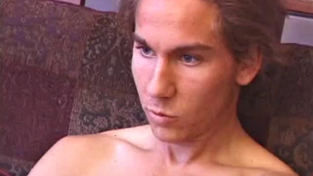 Brock Labelli drops to his knees and sucks a hard cock with intensity
