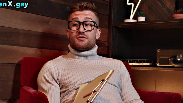 Manly jock barebacked by twink after doctor's seance