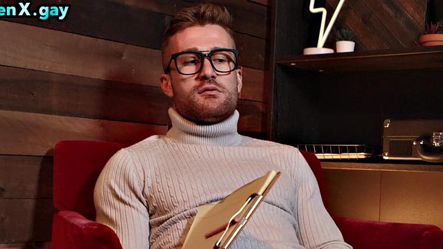 Manly jock barebacked by twink after doctor's seance