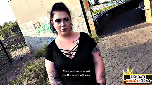 BBW lady with tattoos fucked outdoor by sex date