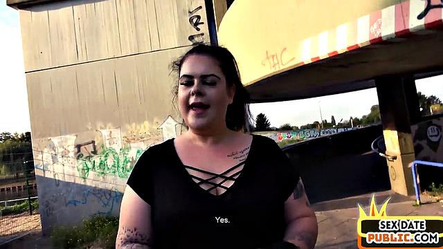 BBW lady with tattoos fucked outdoor by sex date