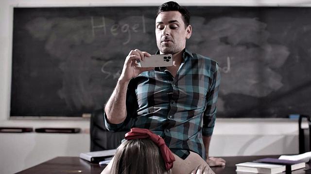 Stepdaughter with glasses sucks big dick