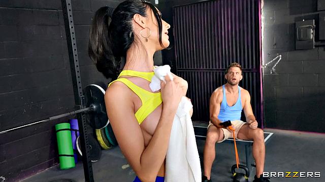 Double Dick Trains Her Pussy