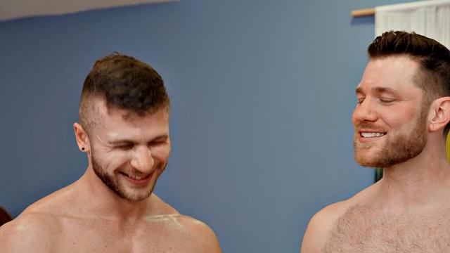 Eager jock barebacks cocksucking boyfriend in asshole at home