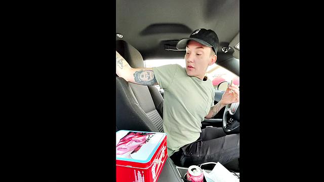 Softcore TS 21yo with babe in BTS scene