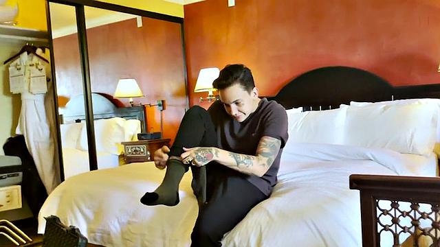 Softcore TS 21yo with babe in BTS scene