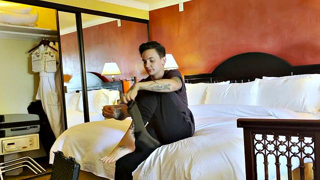 Softcore TS 21yo with babe in BTS scene