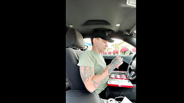 Softcore TS 21yo with babe in BTS scene