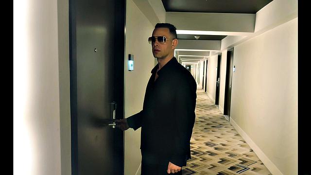 Vol. 8 - Midnight Menage