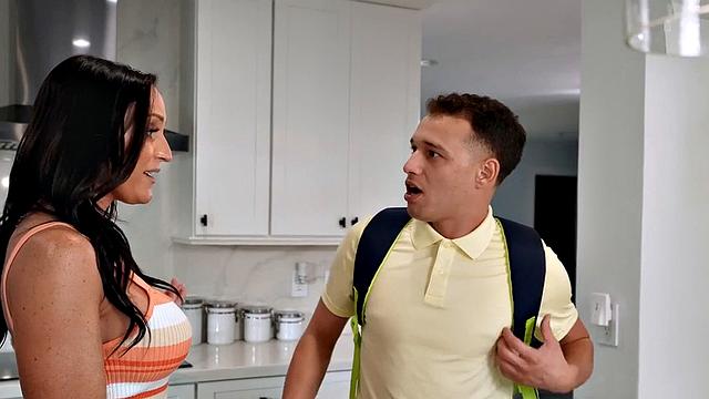 Stunning stepmom anally smashed in doggy by nerdy stepson