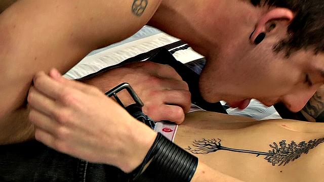 Casper Rides Top Jack! - Casper Ellis &amp;amp; Jack Taylor