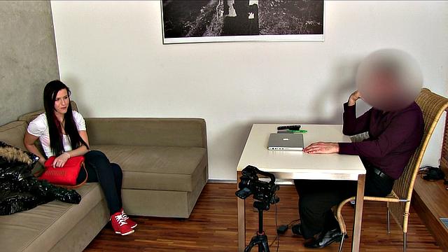 Agent bangs a hot brunette while she's not wearing a condom and gets a creamy surprise