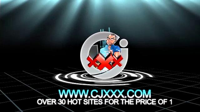 Зрелый Зак попался за мастурбацией - не удержался в одиночестве