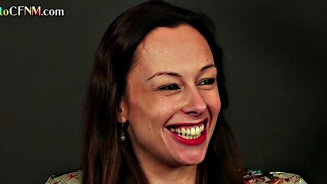 Classy British ladies in skirt n heels suck in group BJ