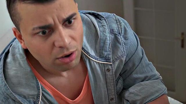 Cute 21yo got caught playing with toy then pussysmashed