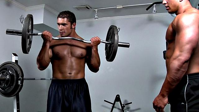 Muscled gym stud fucked in hairy asshole after sucking cock