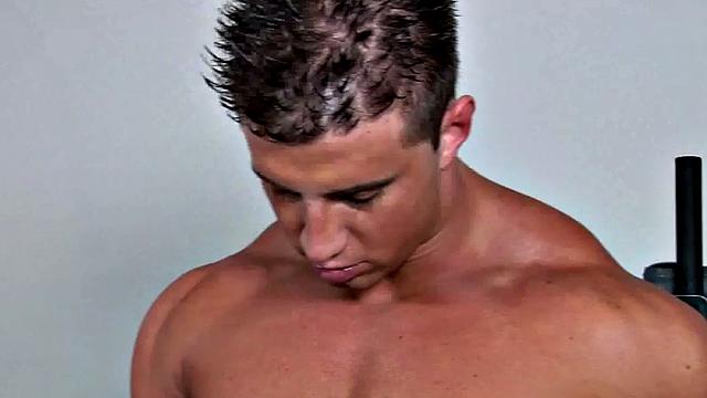 Muscled gym stud fucked in hairy asshole after sucking cock