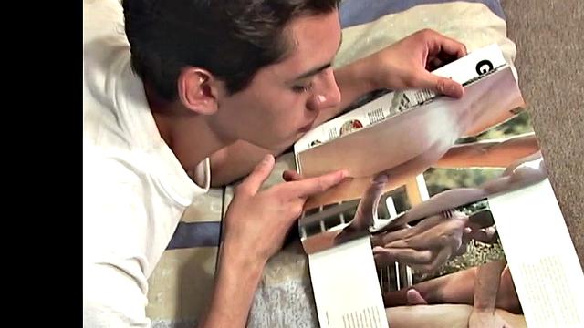 жаркий гей-секс: Angel и Bernanrd не сдерживают страсть в постели латинских мачо.