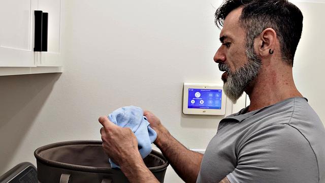 Quit Jerkin' - I'm Right Here!