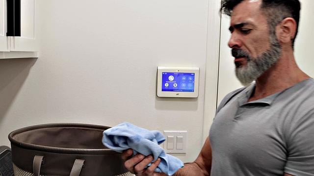 Quit Jerkin' - I'm Right Here!