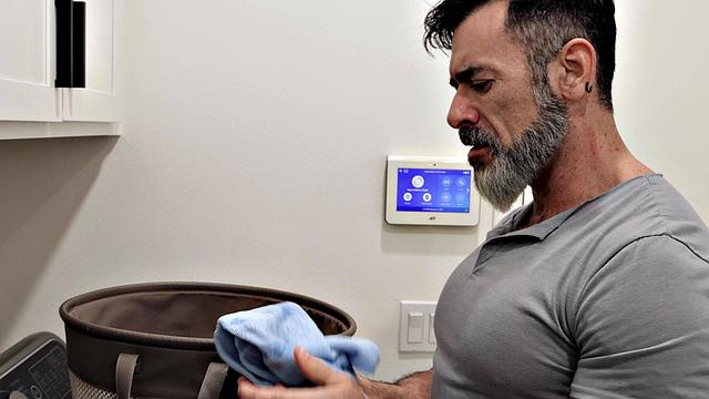 Quit Jerkin' - I'm Right Here!