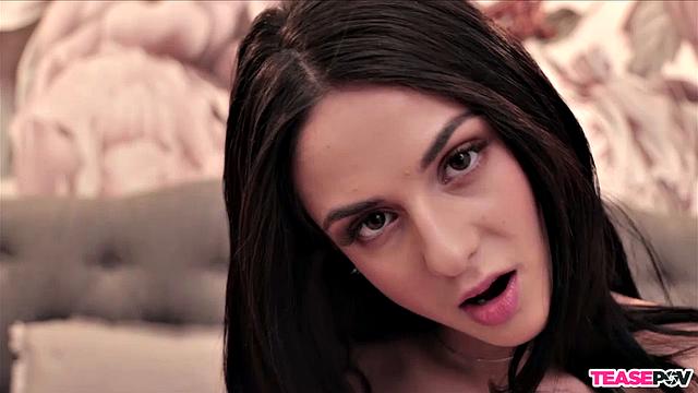 Mia Trejsi: Hot brunette blowjob