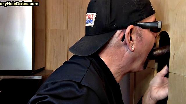 Gloryhole DILF sucks and gets fucked till cum in mouth