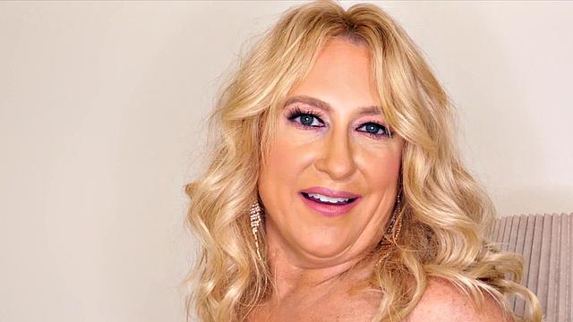 Dressed to fuck, Nina Bell tells us about herself