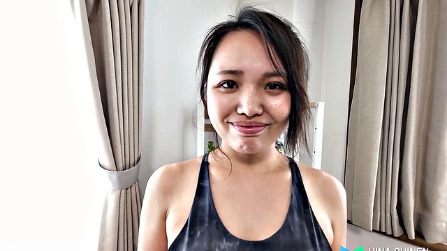 Introducing Hina Chinen: Juicy Yoga Instructor