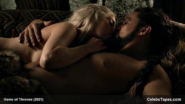 Emilia Clarke scenes