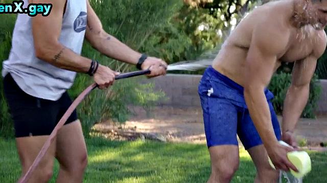 Cockriding gay penetrated by in tight anal hole