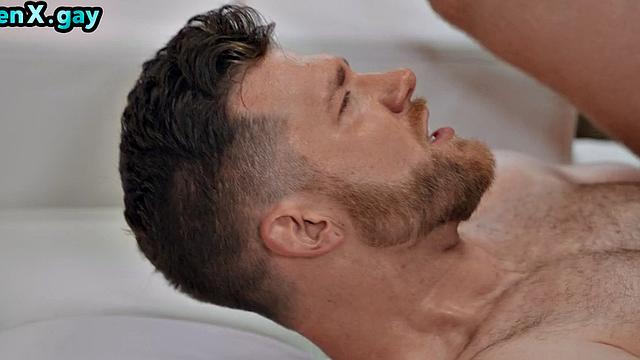 Cockriding gay penetrated by in tight anal hole