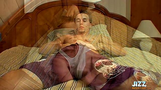 Kelly Cooper Enjoys Some Peace and Quiet