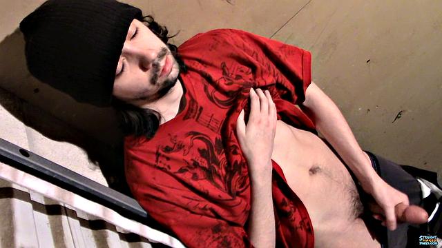 Pissing &amp;amp; Cumming With Straight Jonas - Jonas Taylor